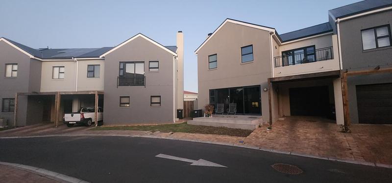 3 Bedroom Property for Sale in Goedemoed Western Cape